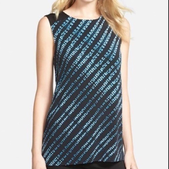 Vince Camuto Tops - Vince Camuto ‘Tropical Rain’ sleeveless stretch relaxed top L